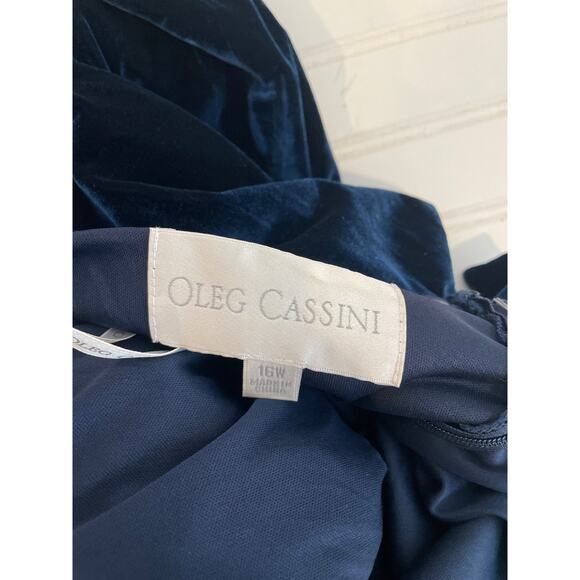 OLEG Cassini Navy Blue Velvet Off-the-Shoulder Sheath Mother of Bride Size 16W - Picture 6 of 9